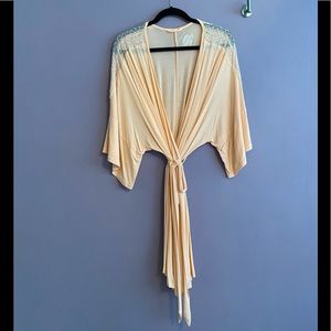 Salmon Gilligan & O’Malley Lace Inset Robe